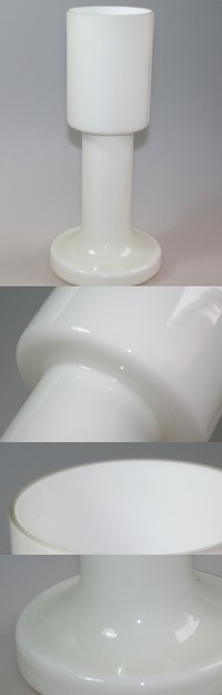 Hvid lampefod i glas, prvestykke fra Fyns Glasvrk